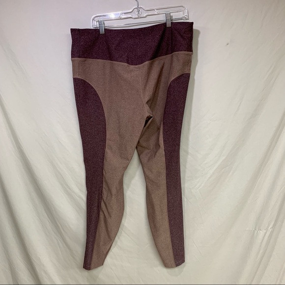 Nike Dri-Fit Workout Leggings - Plus 2X - Picture 2 of 7